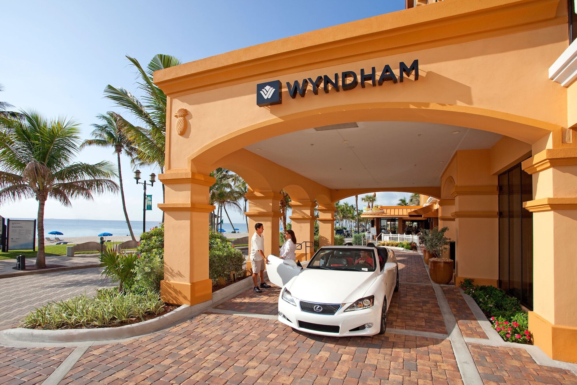 Wyndham Deerfield Beach Resort Bagian luar foto
